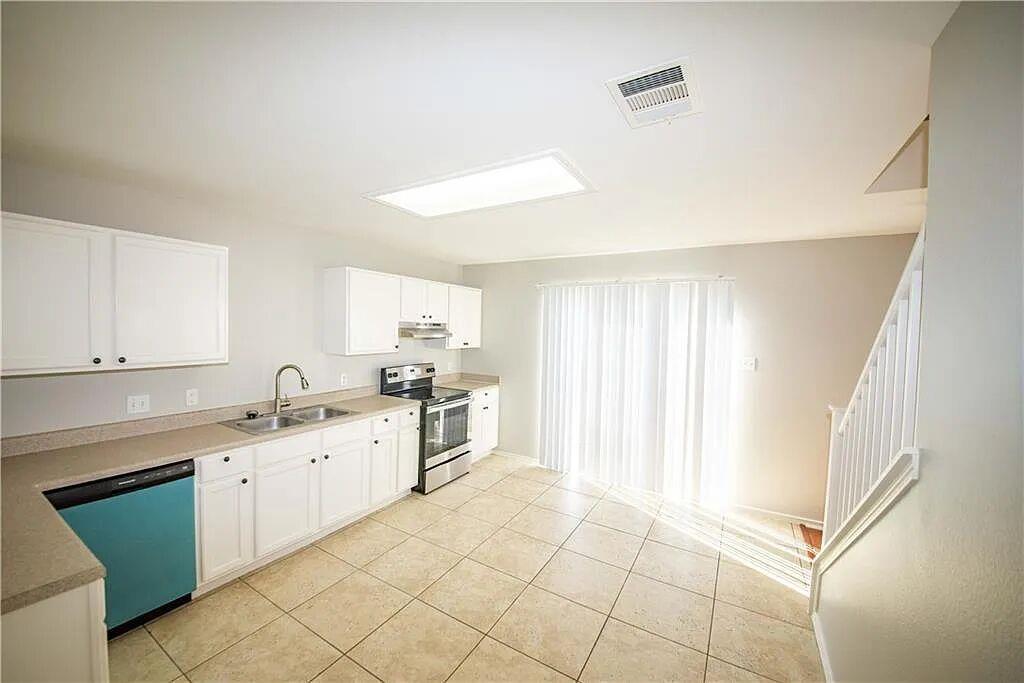 2208 Bluebonnet Dr, Round Rock, TX 78664