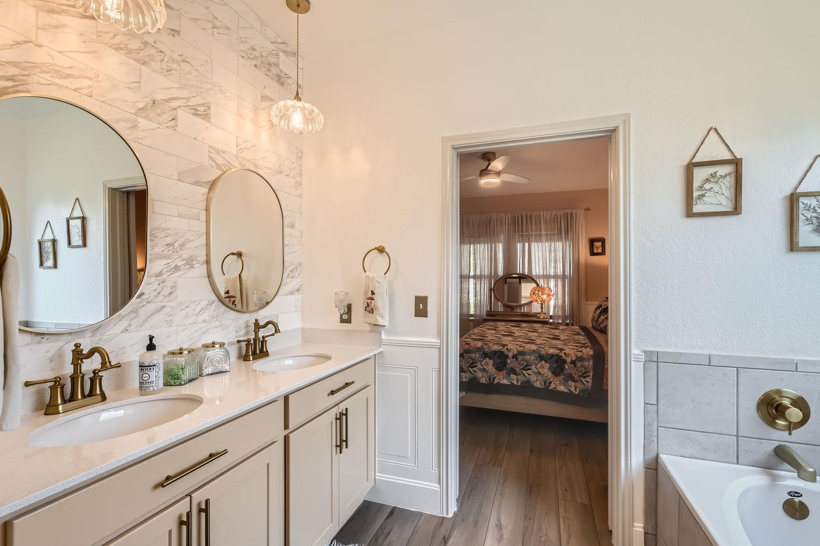 261 Mendoza, Kyle, TX 78640