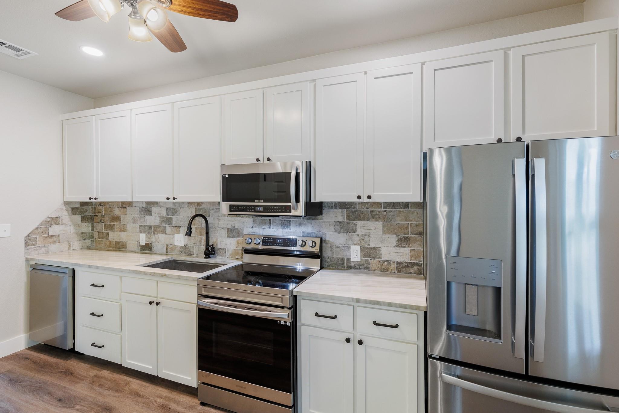 110 Lost River Rd, Georgetown, TX 78628