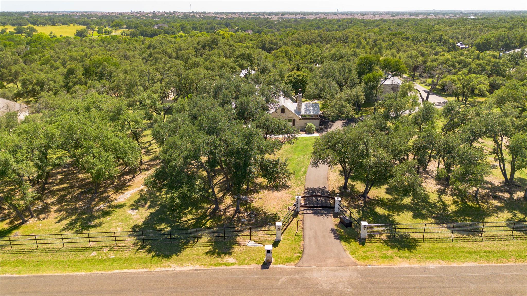 110 Lost River Rd, Georgetown, TX 78628