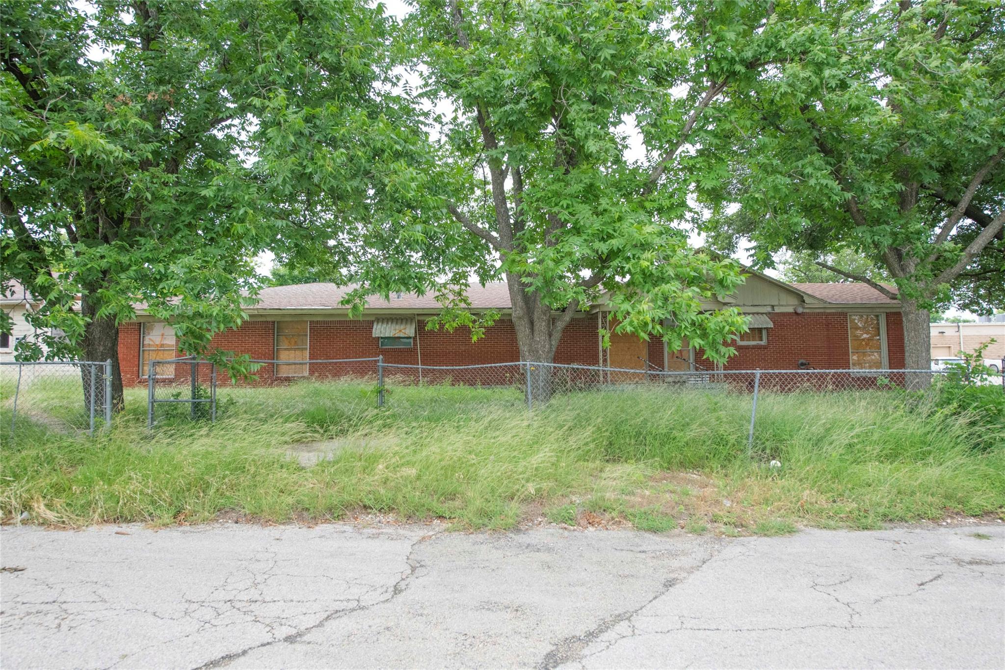 111 S 33rd St S, Temple, TX 76504
