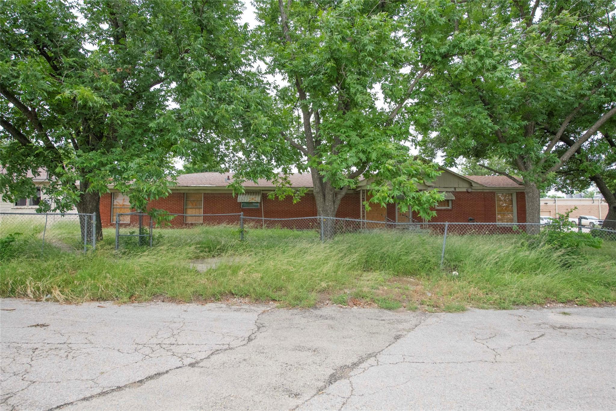 111 S 33rd St S, Temple, TX 76504