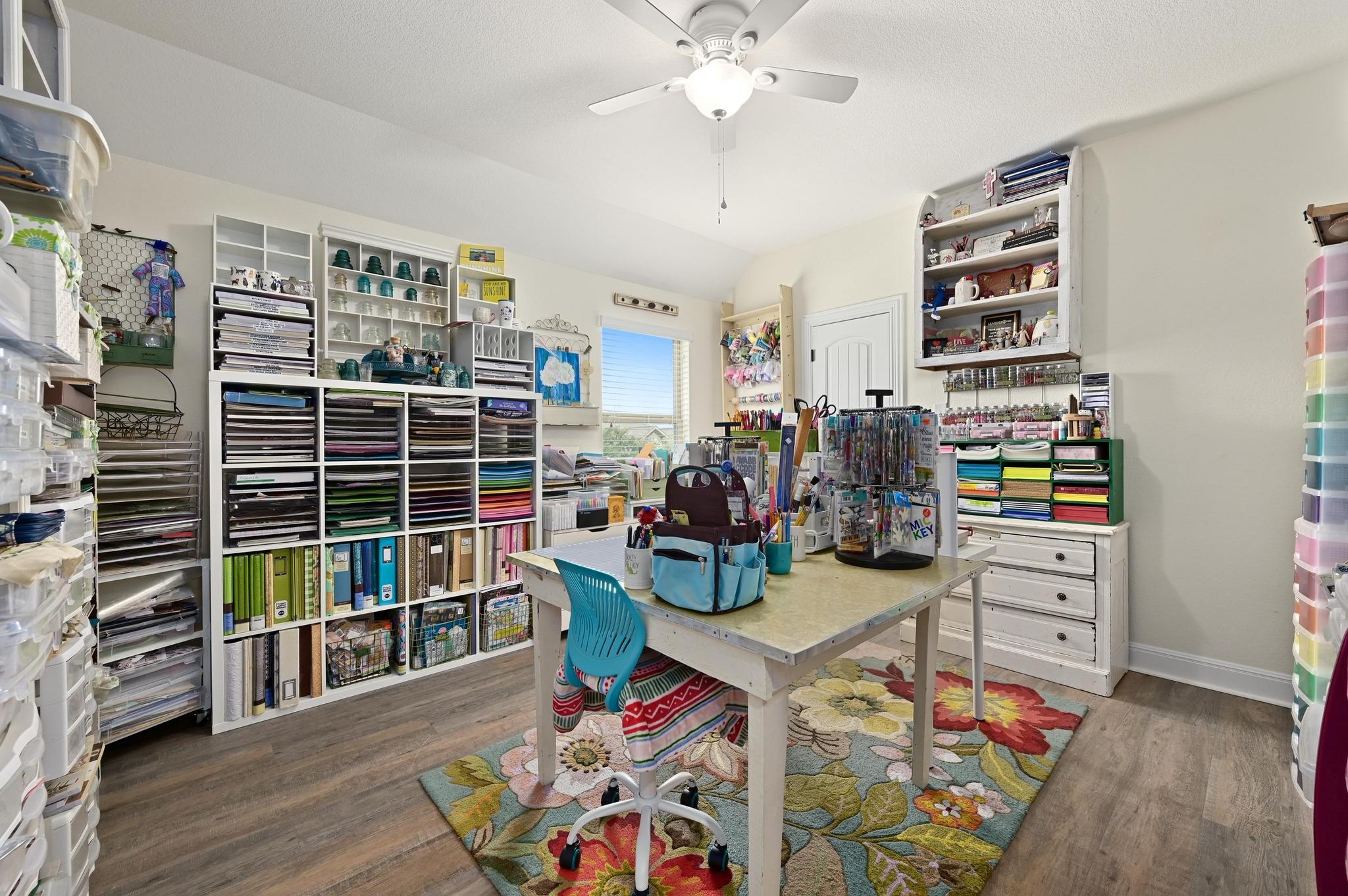 1113 Hartman Dr, Leander, TX 78641