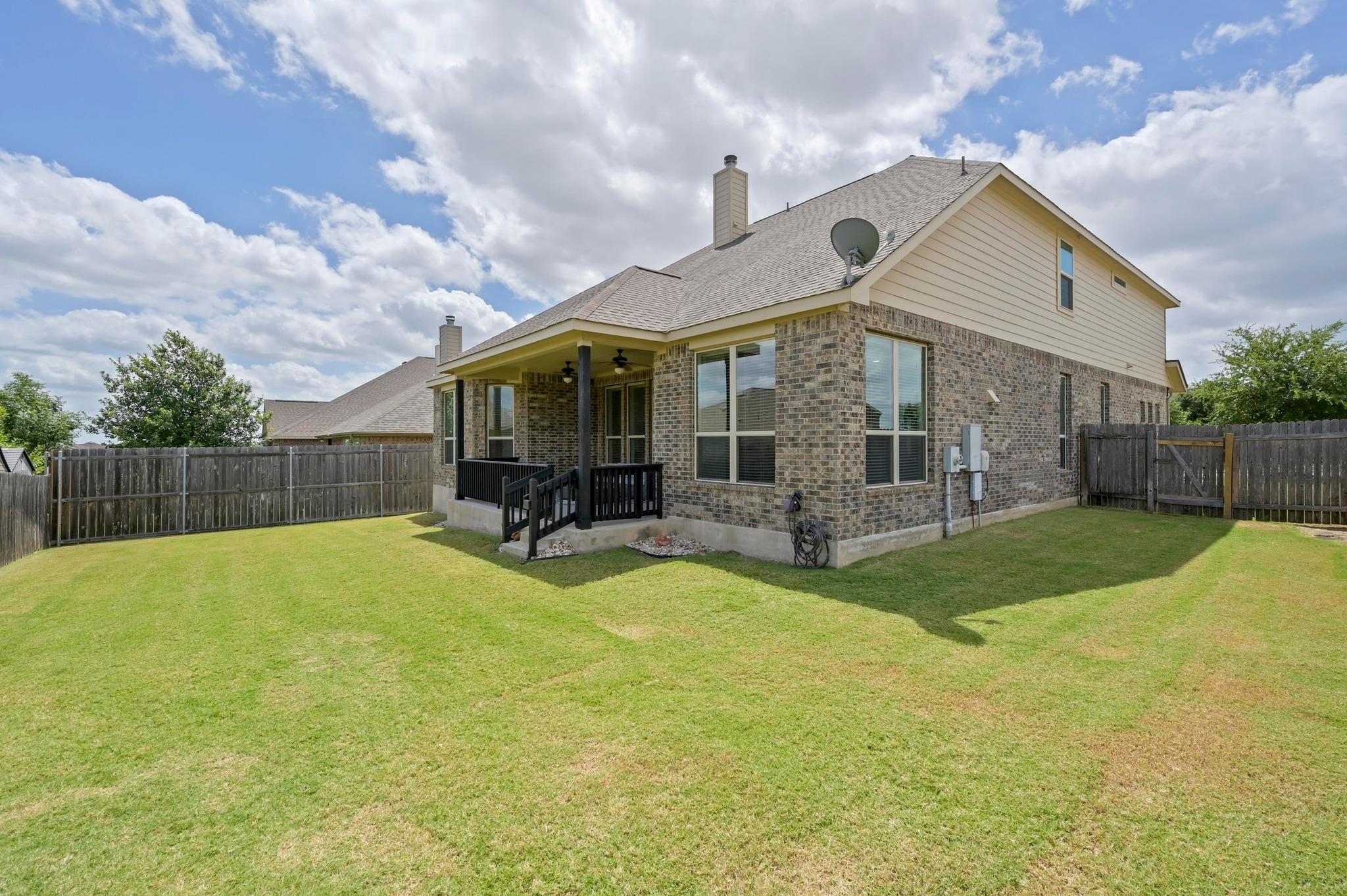 1113 Hartman Dr, Leander, TX 78641
