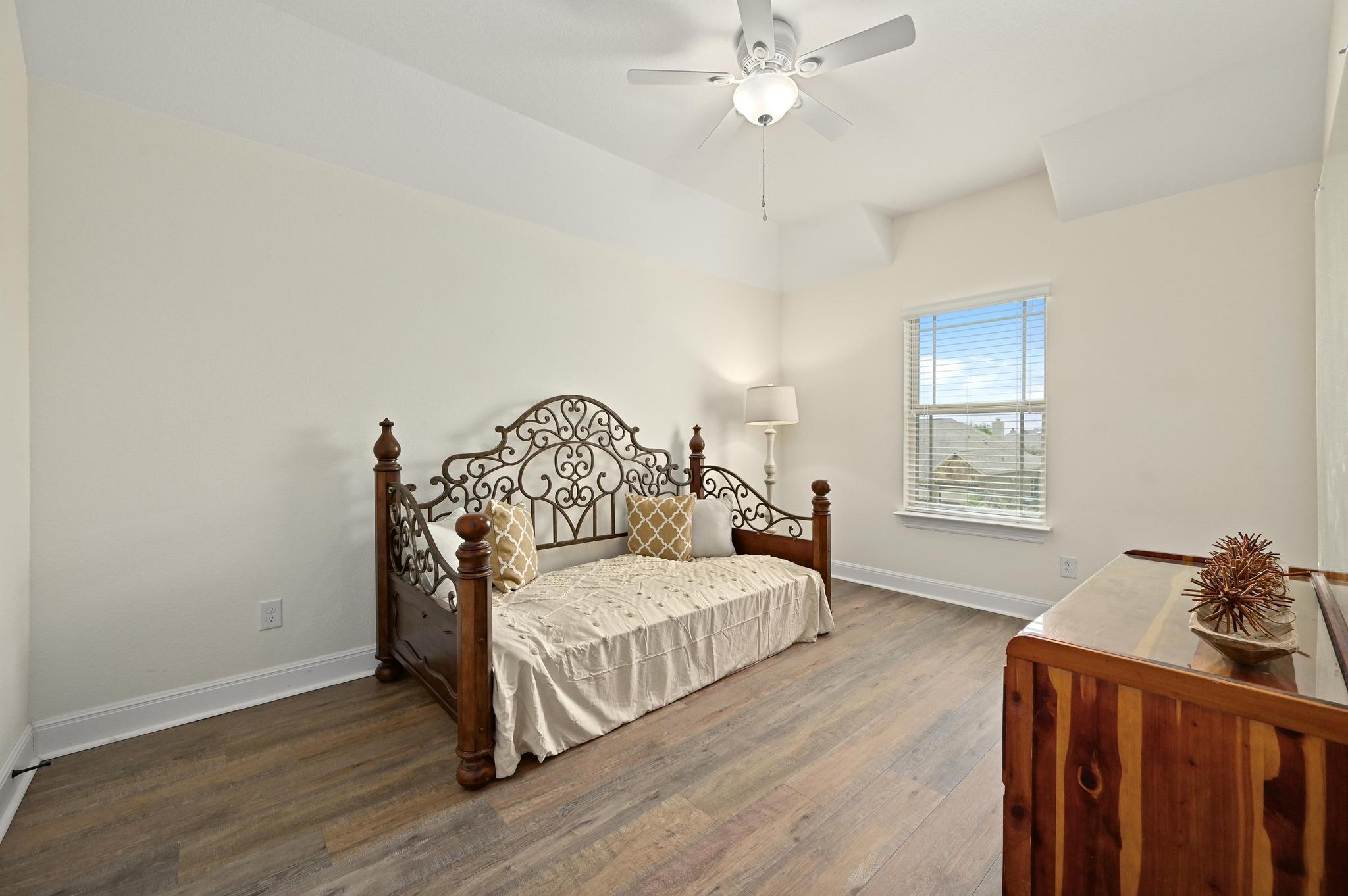 1113 Hartman Dr, Leander, TX 78641