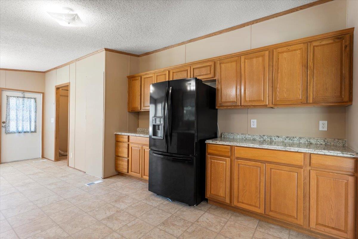 208 Purser St, Liberty Hill, TX 78642