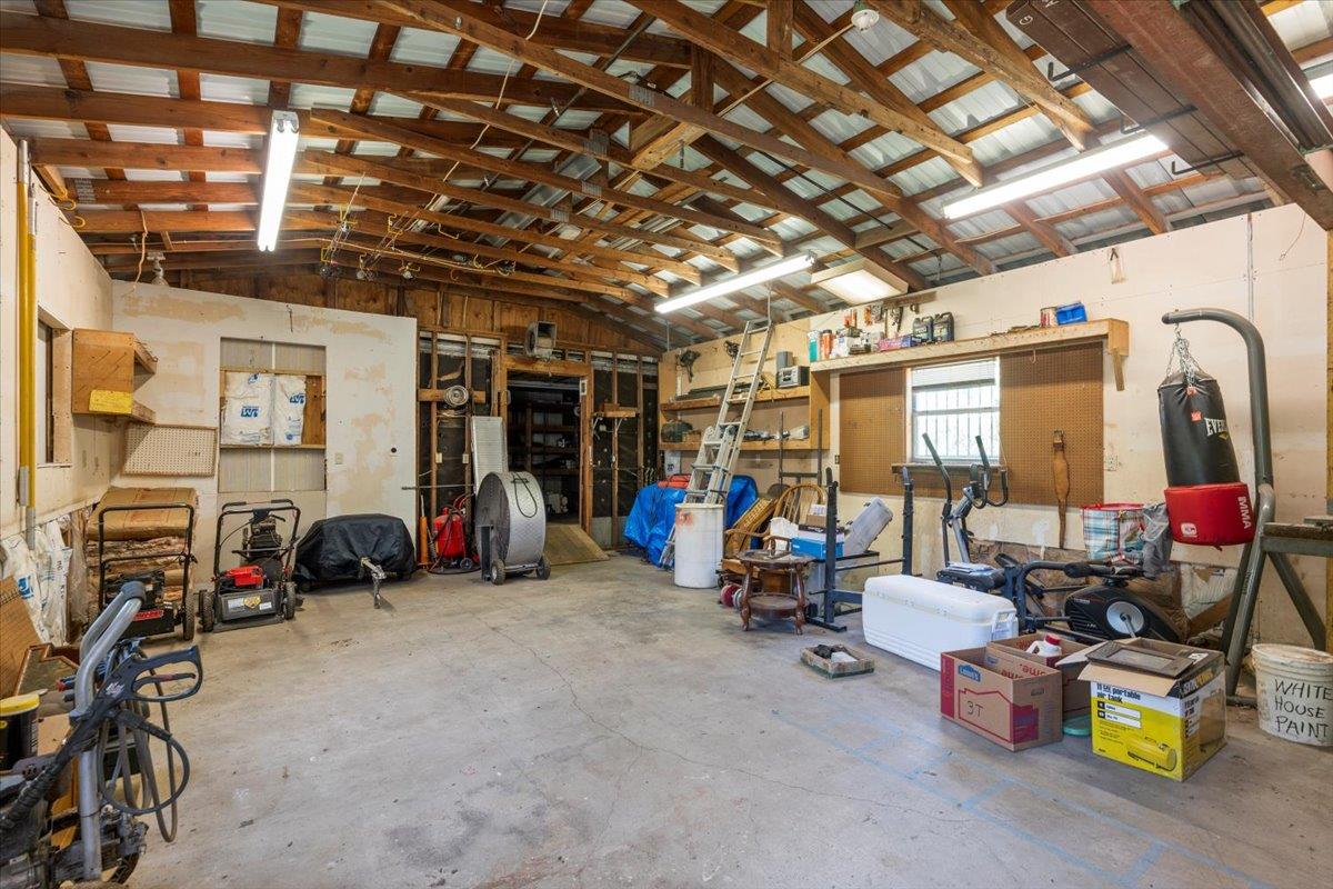 208 Purser St, Liberty Hill, TX 78642