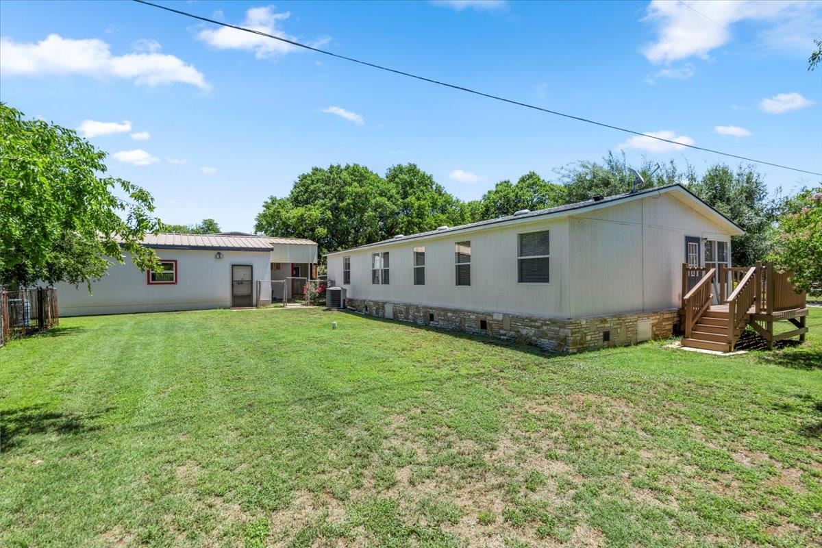 208 Purser St, Liberty Hill, TX 78642