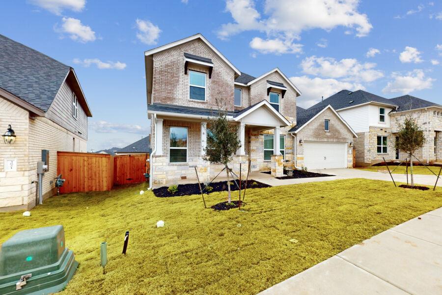 3825 Waxahachie Rd, Leander, TX 78641