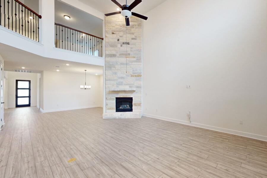 3825 Waxahachie Rd, Leander, TX 78641