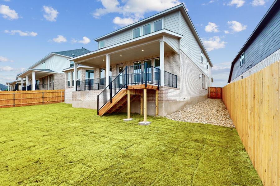 3825 Waxahachie Rd, Leander, TX 78641