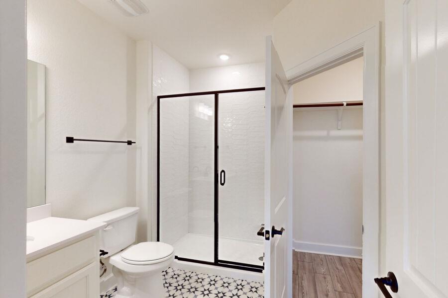 3825 Waxahachie Rd, Leander, TX 78641