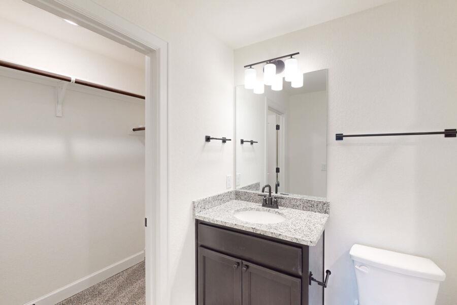 3825 Waxahachie Rd, Leander, TX 78641
