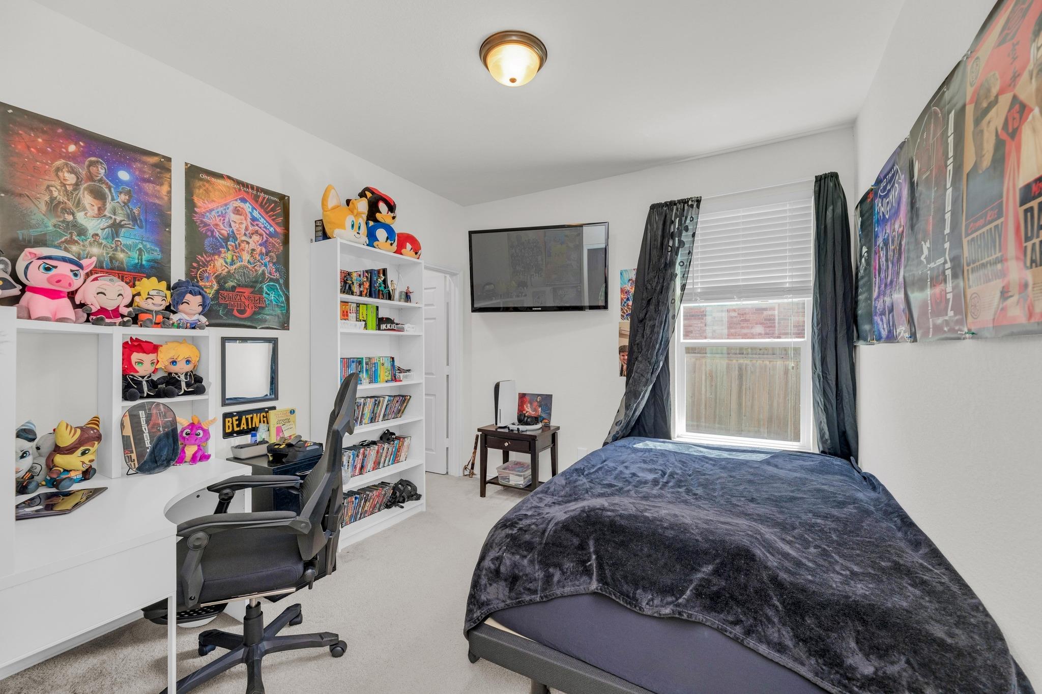 136 Everglades Ave, Taylor, TX 76574