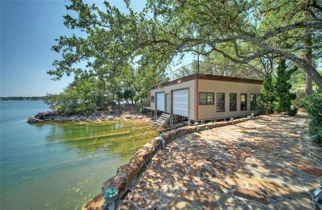 206 Forest Dr, Buchanan Dam, TX 78609