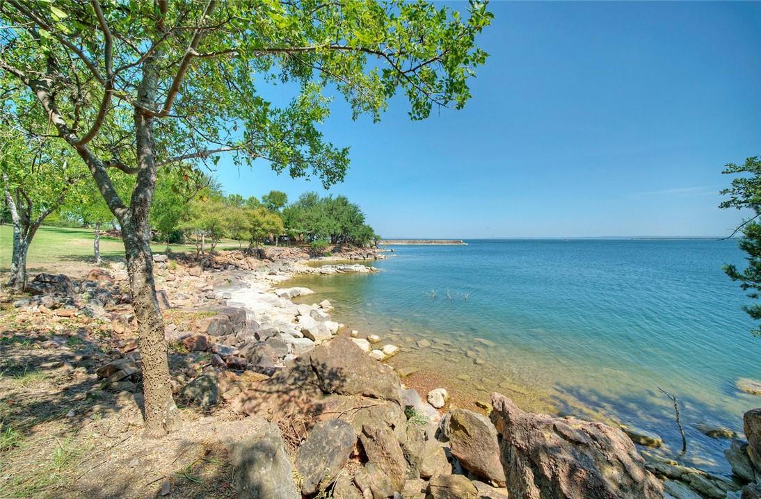 206 Forest Dr, Buchanan Dam, TX 78609