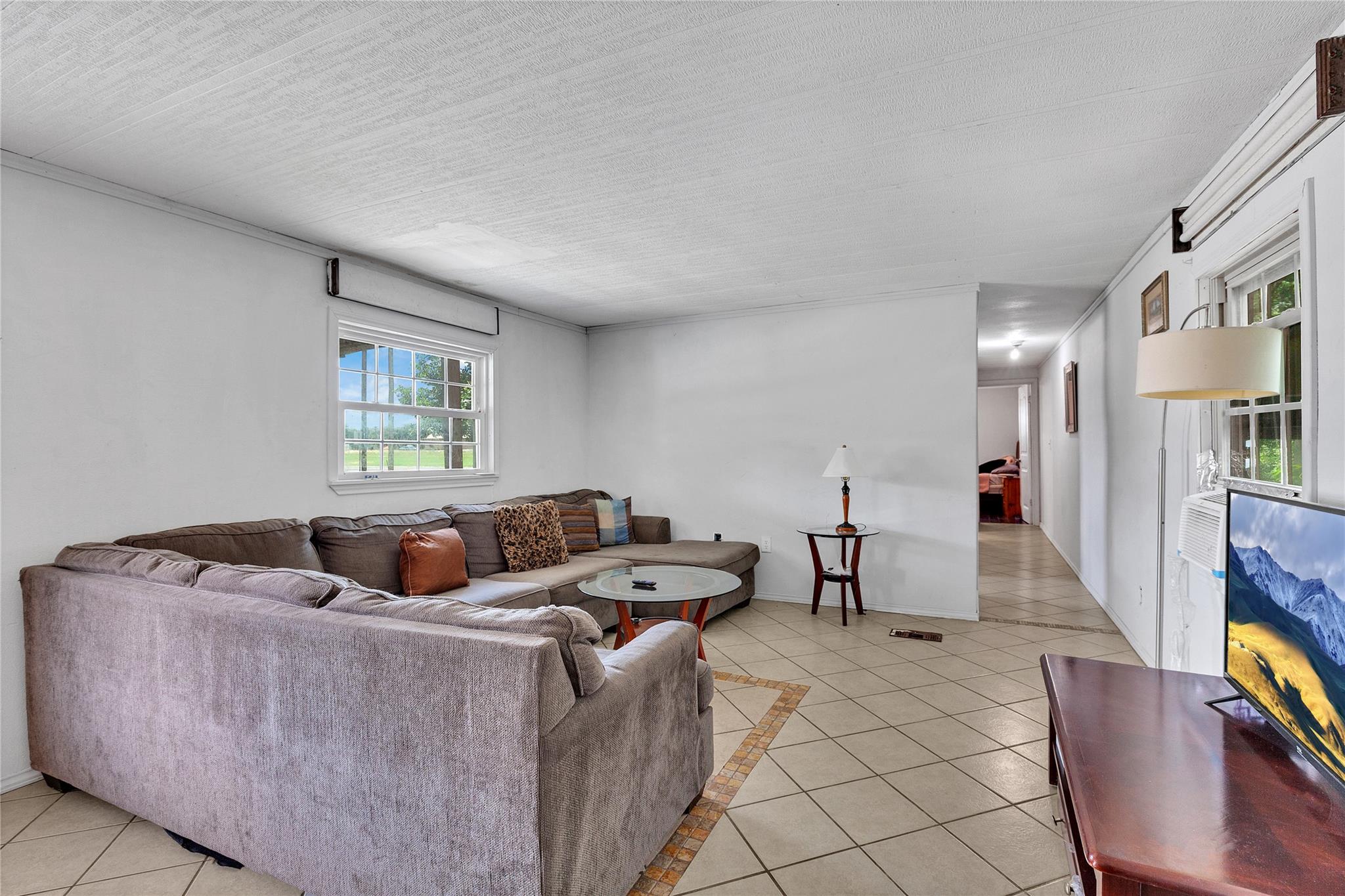 101 E Ash St, Granger, TX 76530