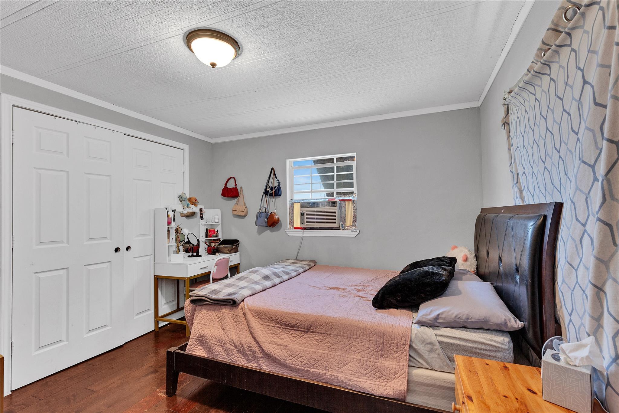 101 E Ash St, Granger, TX 76530