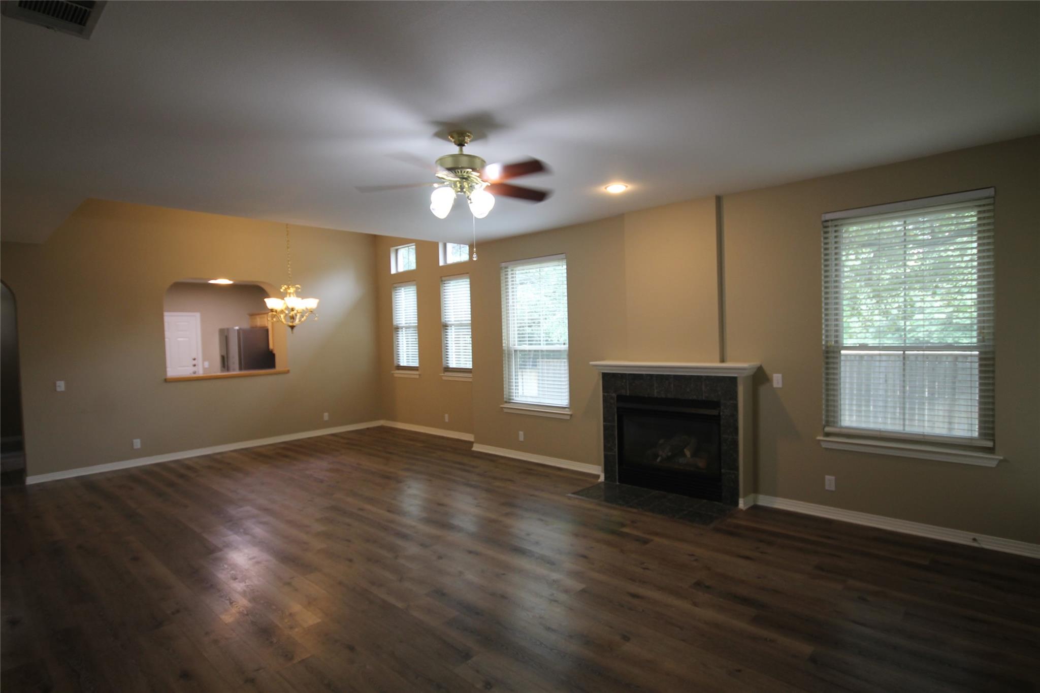 11558 Spicewood Pkwy # 13, Austin, TX 78750