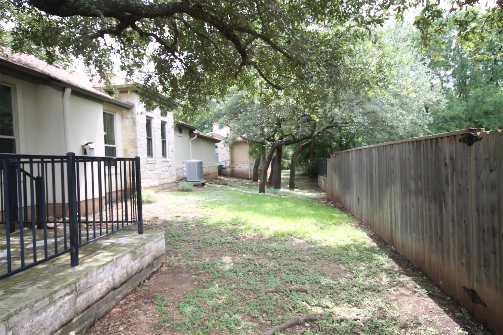 11558 Spicewood Pkwy # 13, Austin, TX 78750