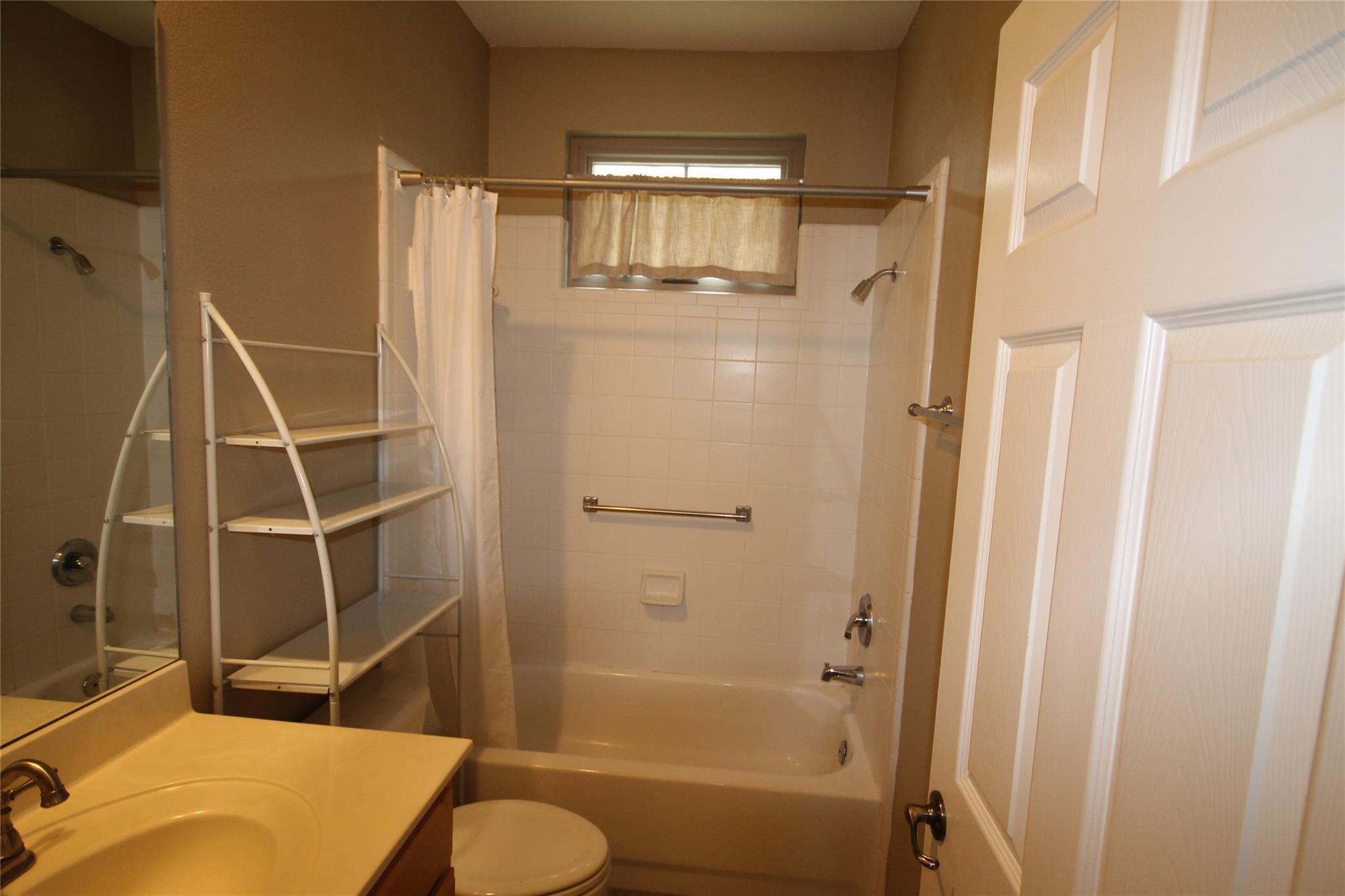 11558 Spicewood Pkwy # 13, Austin, TX 78750