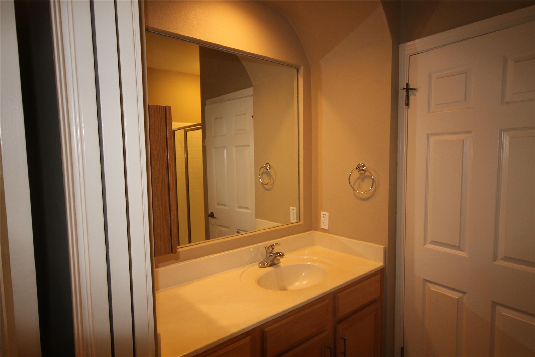 11558 Spicewood Pkwy # 13, Austin, TX 78750