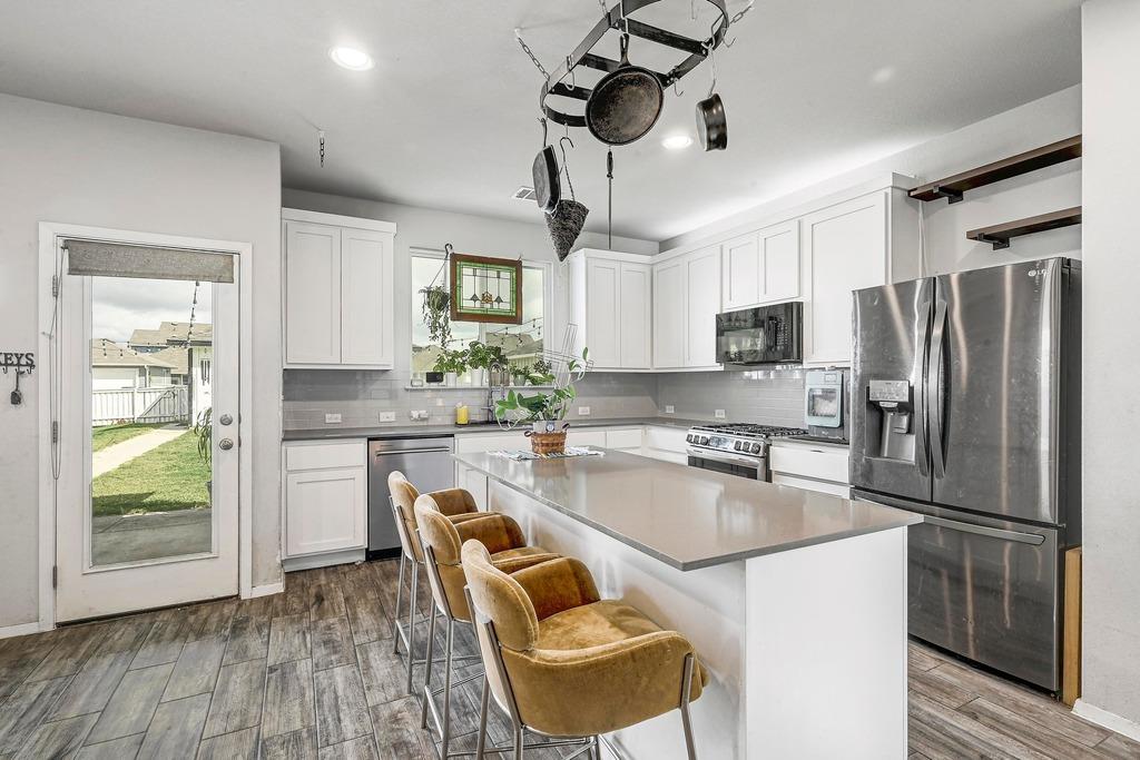 141 Fabion St, Kyle, TX 78640