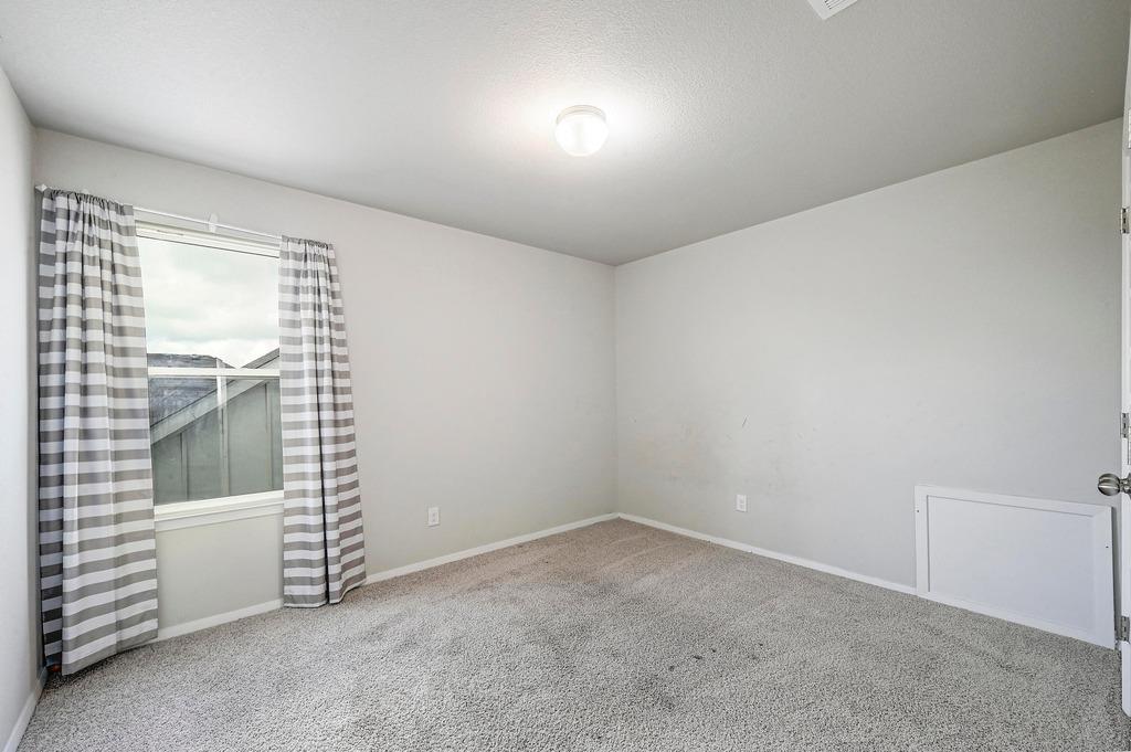 141 Fabion St, Kyle, TX 78640