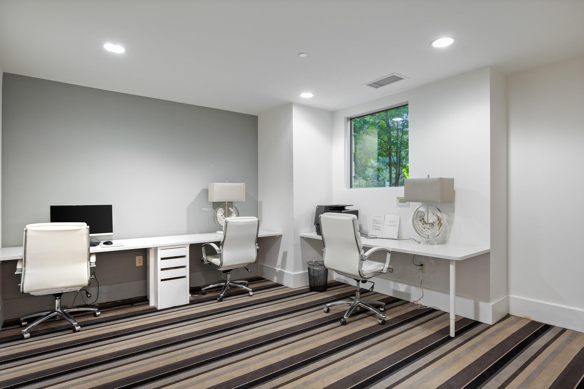 1900 Barton Springs Rd # 3038, Austin, TX 78704