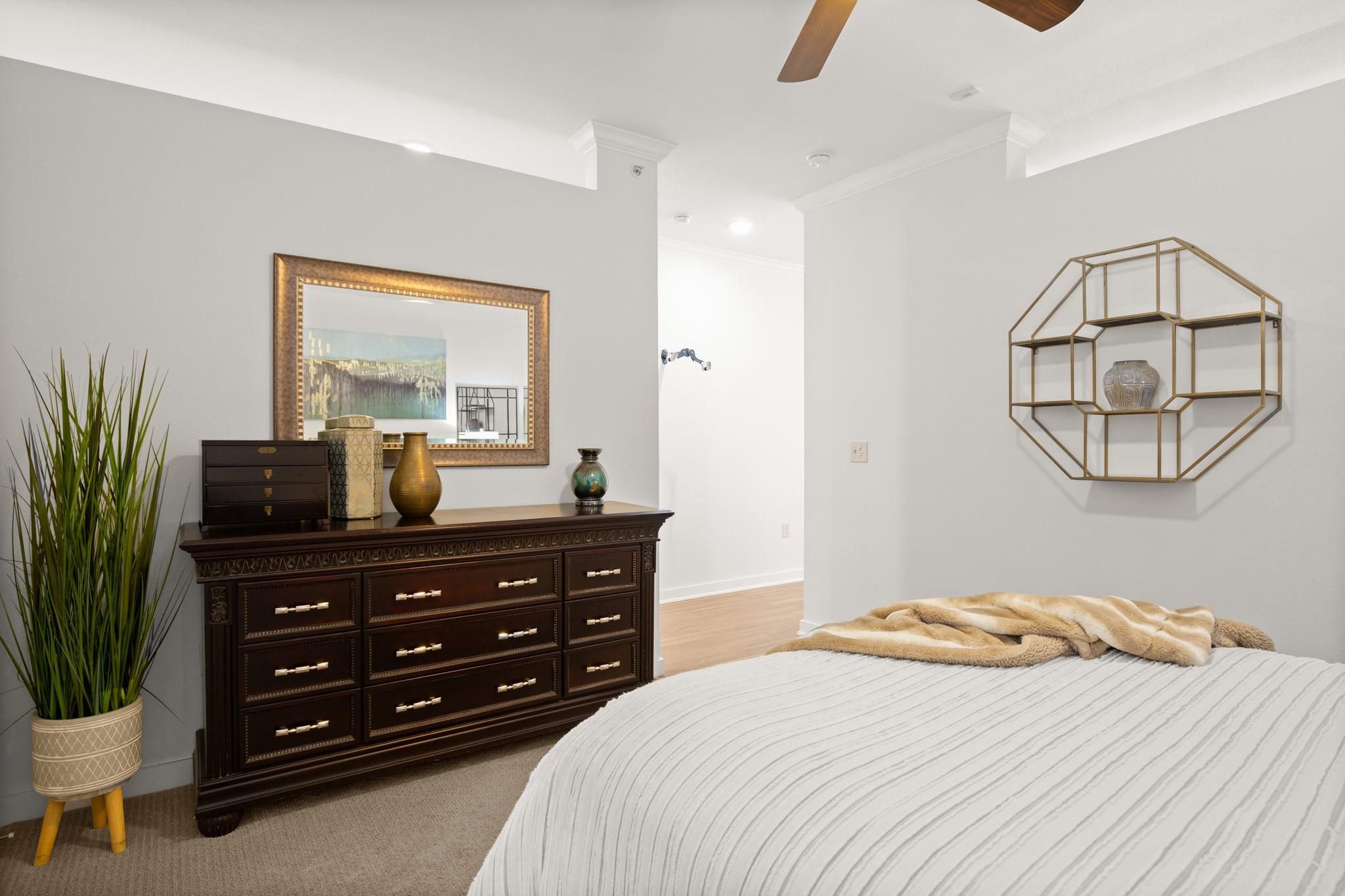 1900 Barton Springs Rd # 3038, Austin, TX 78704