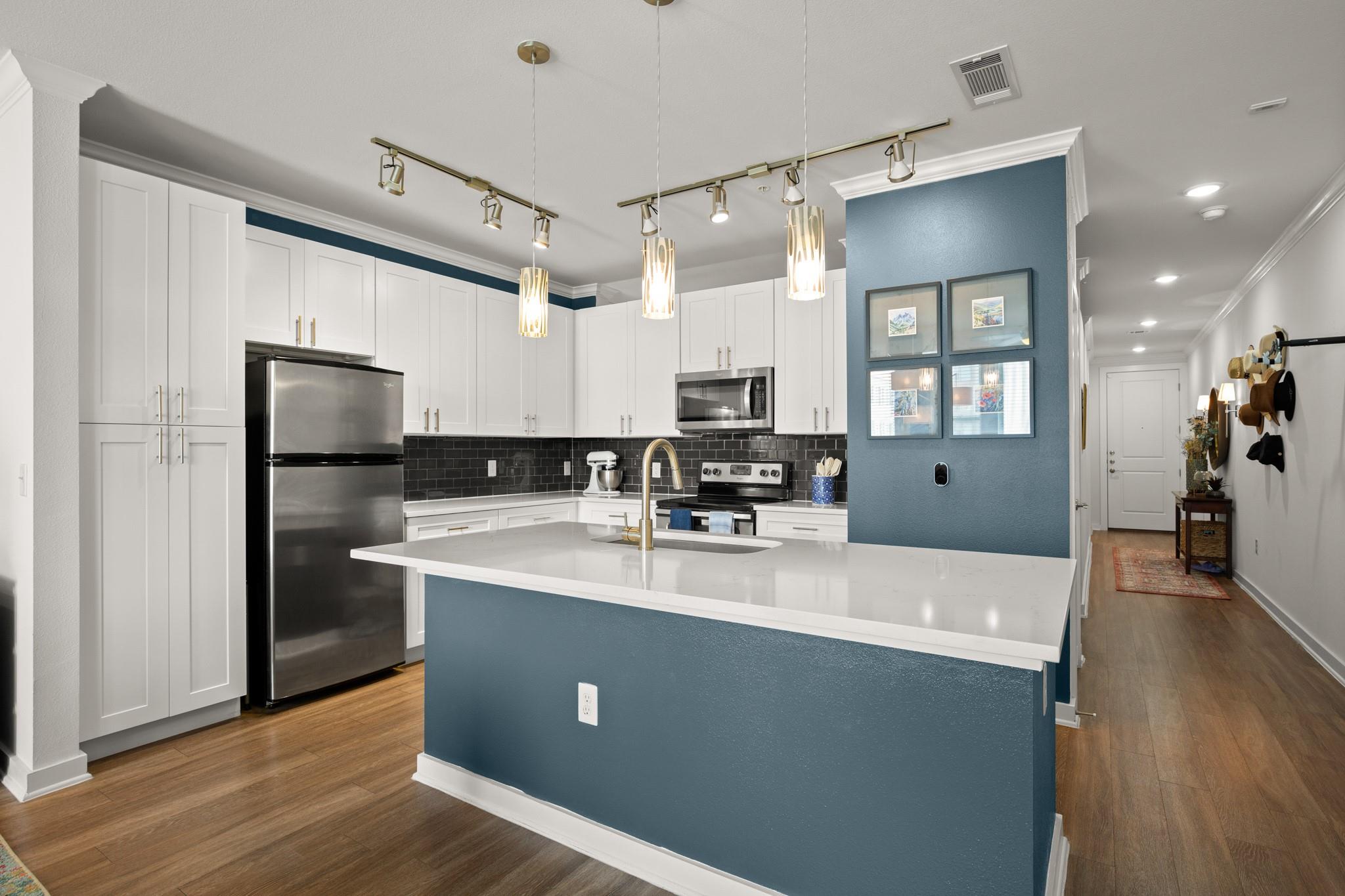 1900 Barton Springs Rd # 3038, Austin, TX 78704