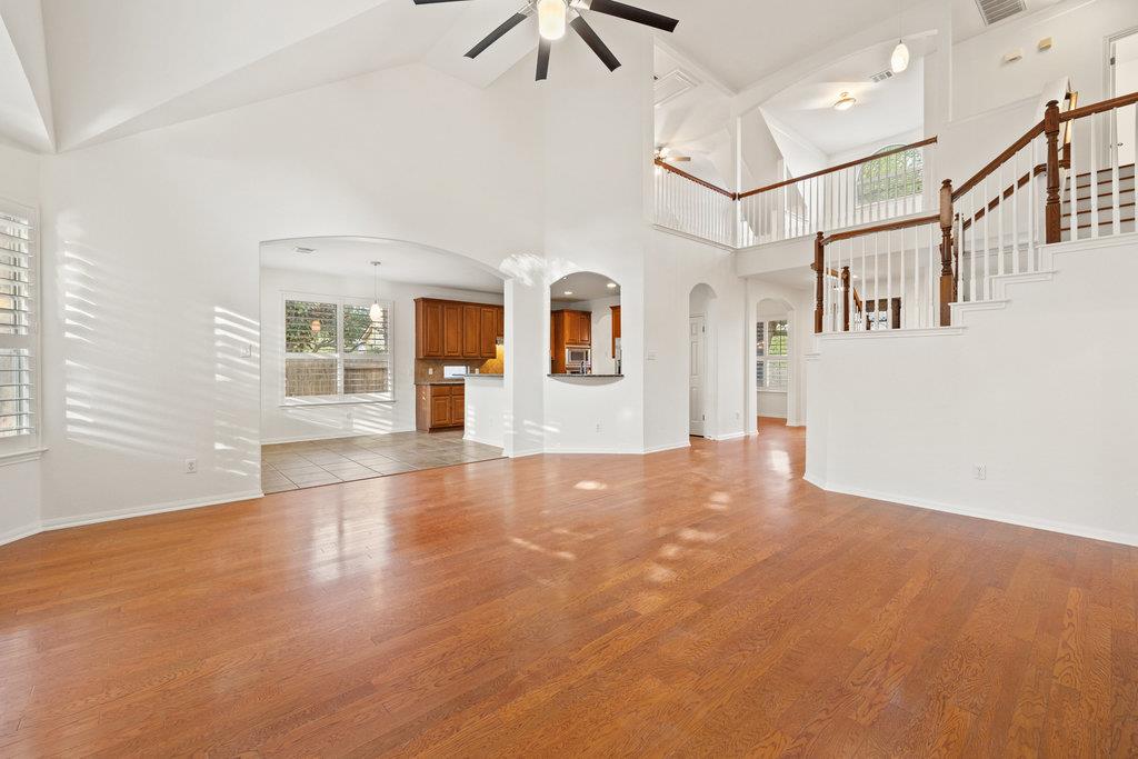 908 Golden Palomino Ct, Austin, TX 78732