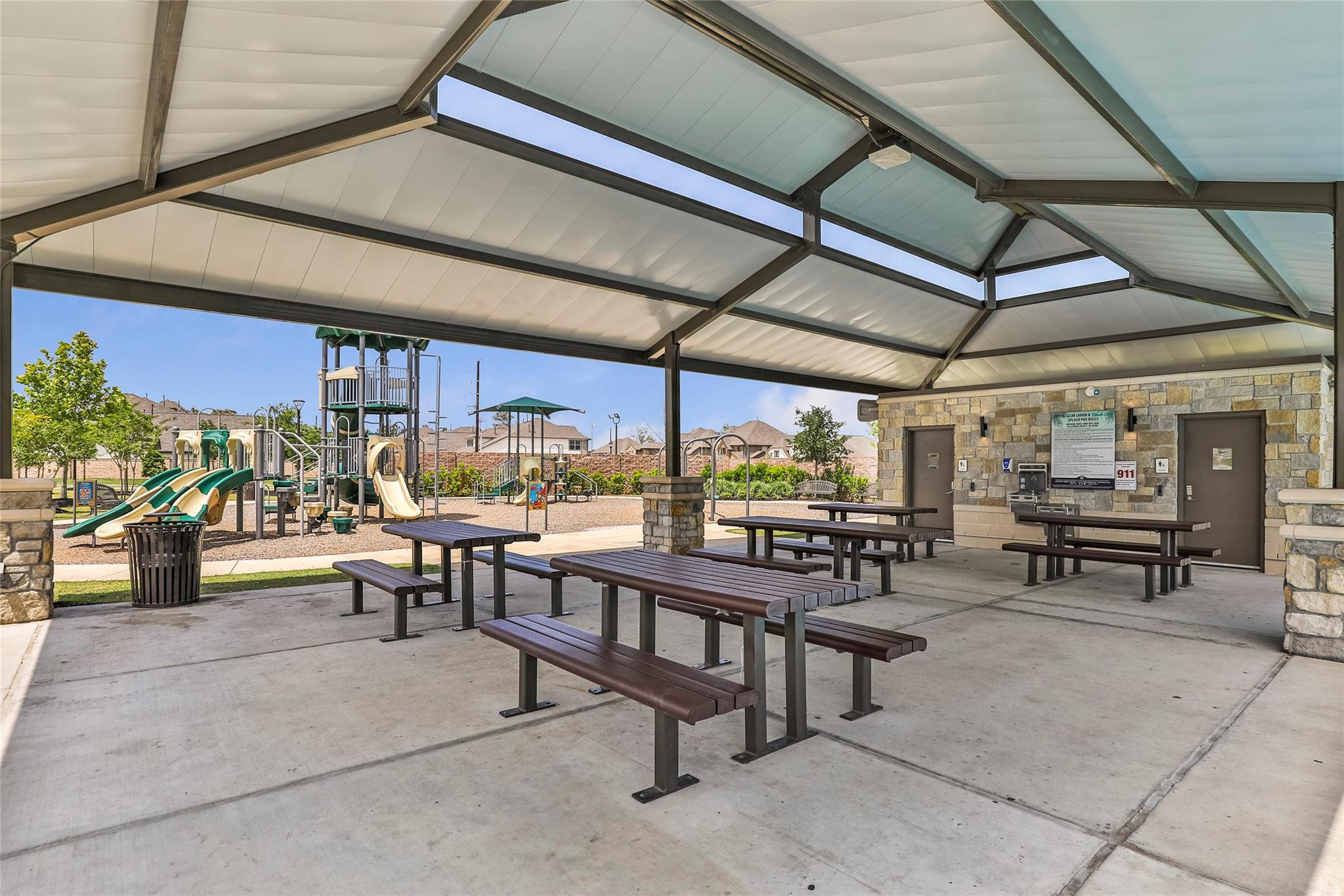 15651 Baronial Castle Dr, Humble, TX 77346