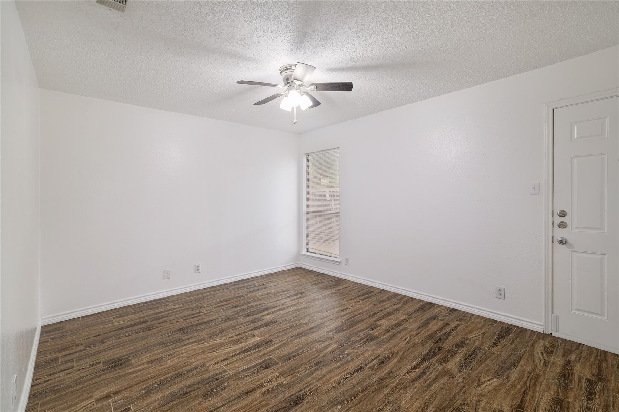 9206 Kempler Dr, Austin, TX 78748