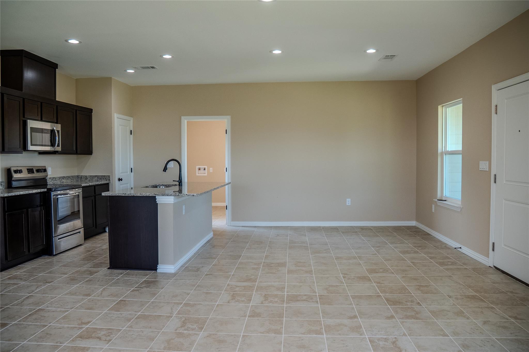 1858 Mosswood, Kingsland, TX 78639