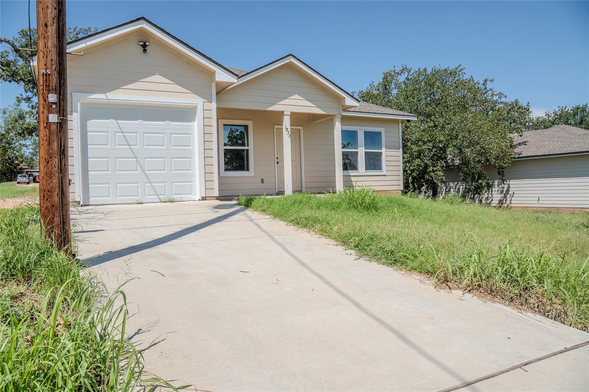 1875 Greenwood Ave, Kingsland, TX 78639
