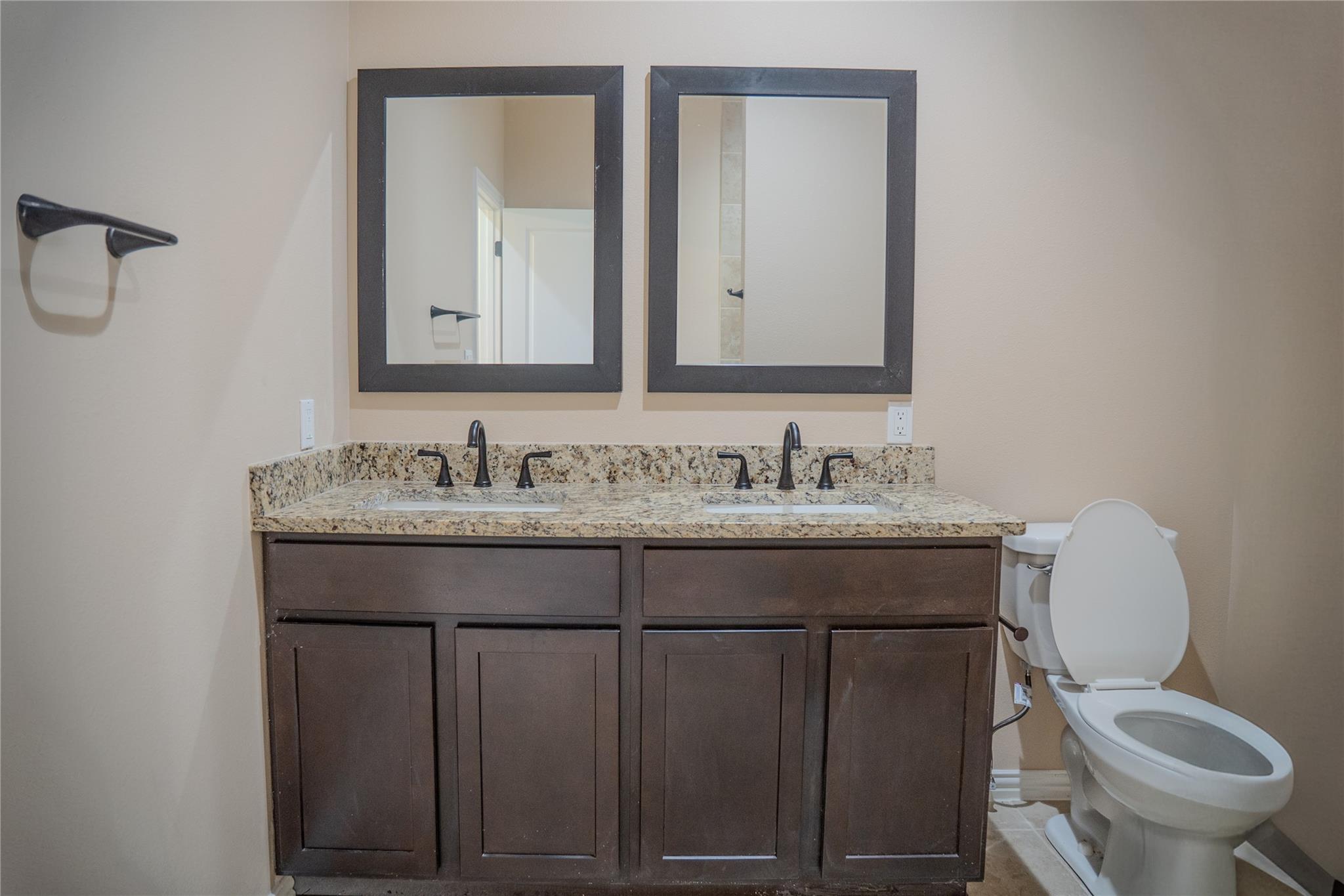 1875 Greenwood Ave, Kingsland, TX 78639