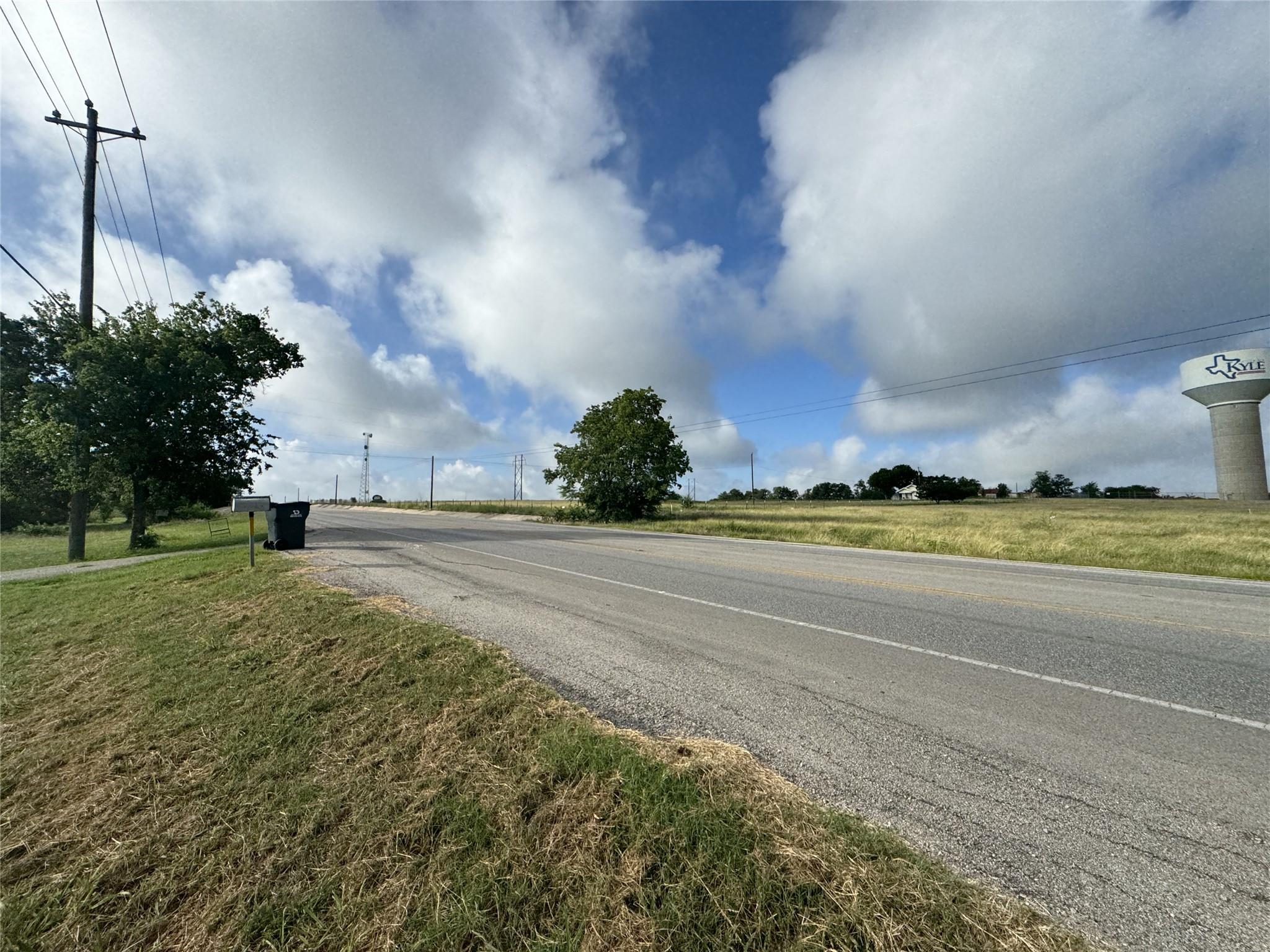 1371 E Fm 150 Rd, Kyle, TX 78640