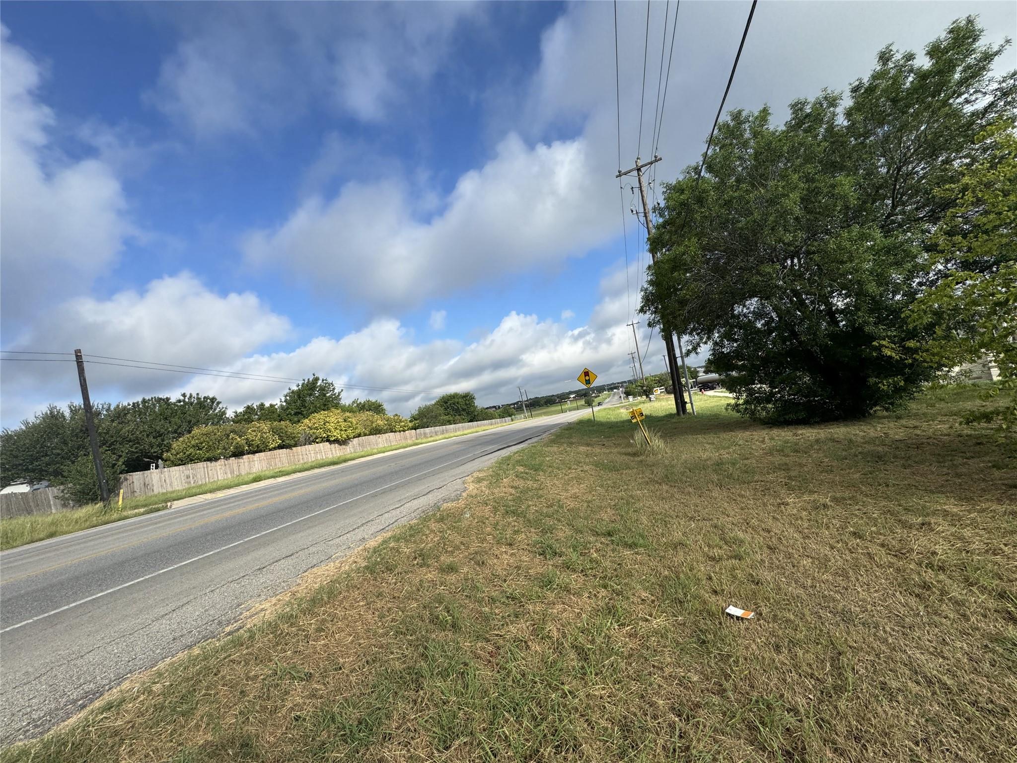 1371 E Fm 150 Rd, Kyle, TX 78640