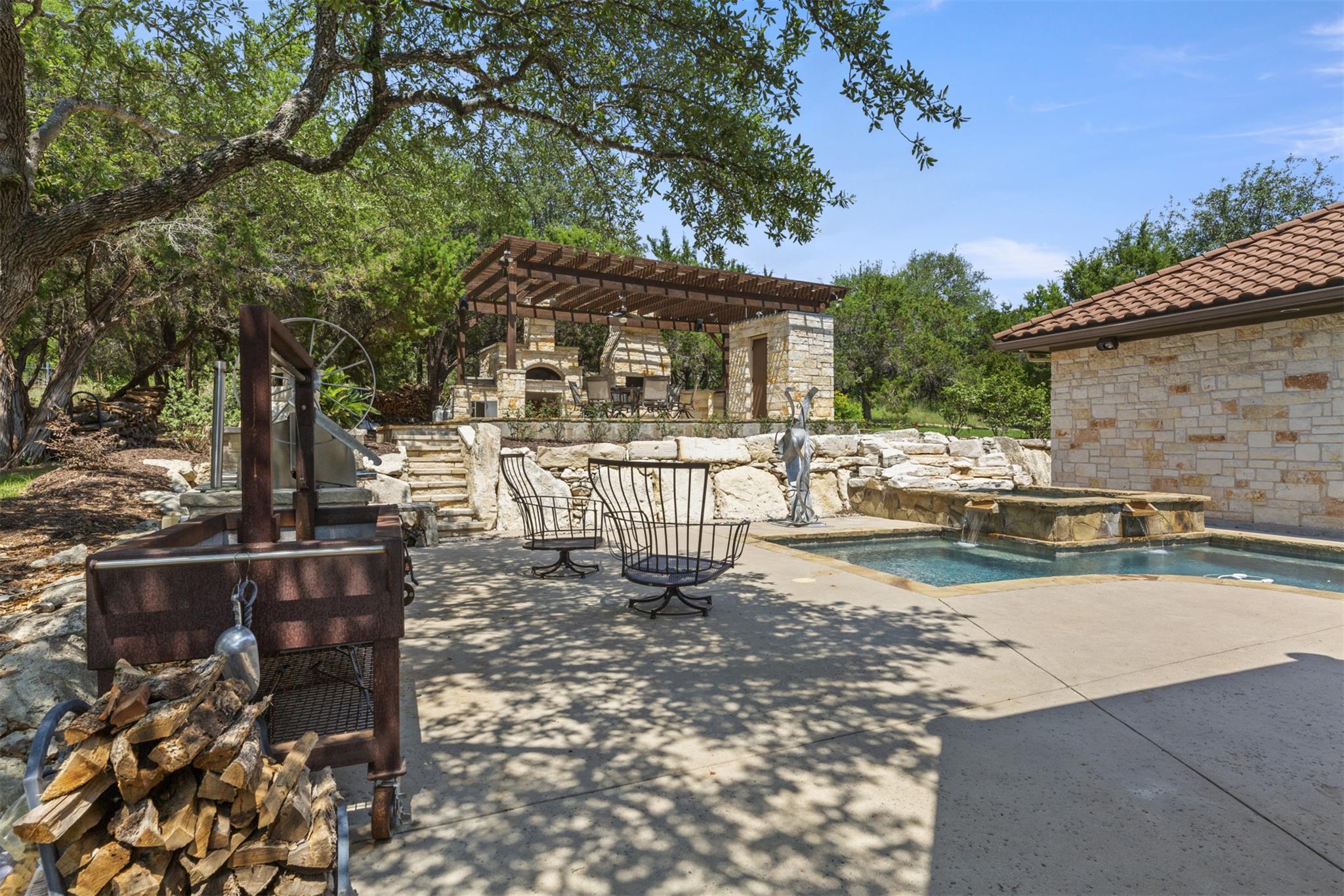 16917 Northlake Hills Dr, Jonestown, TX 78645