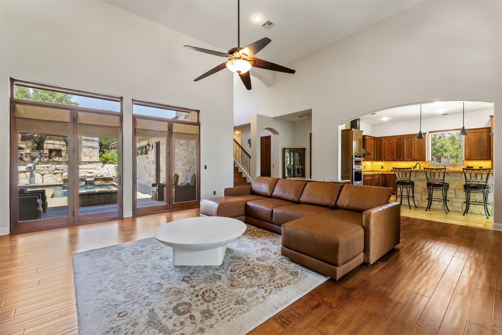 16917 Northlake Hills Dr, Jonestown, TX 78645