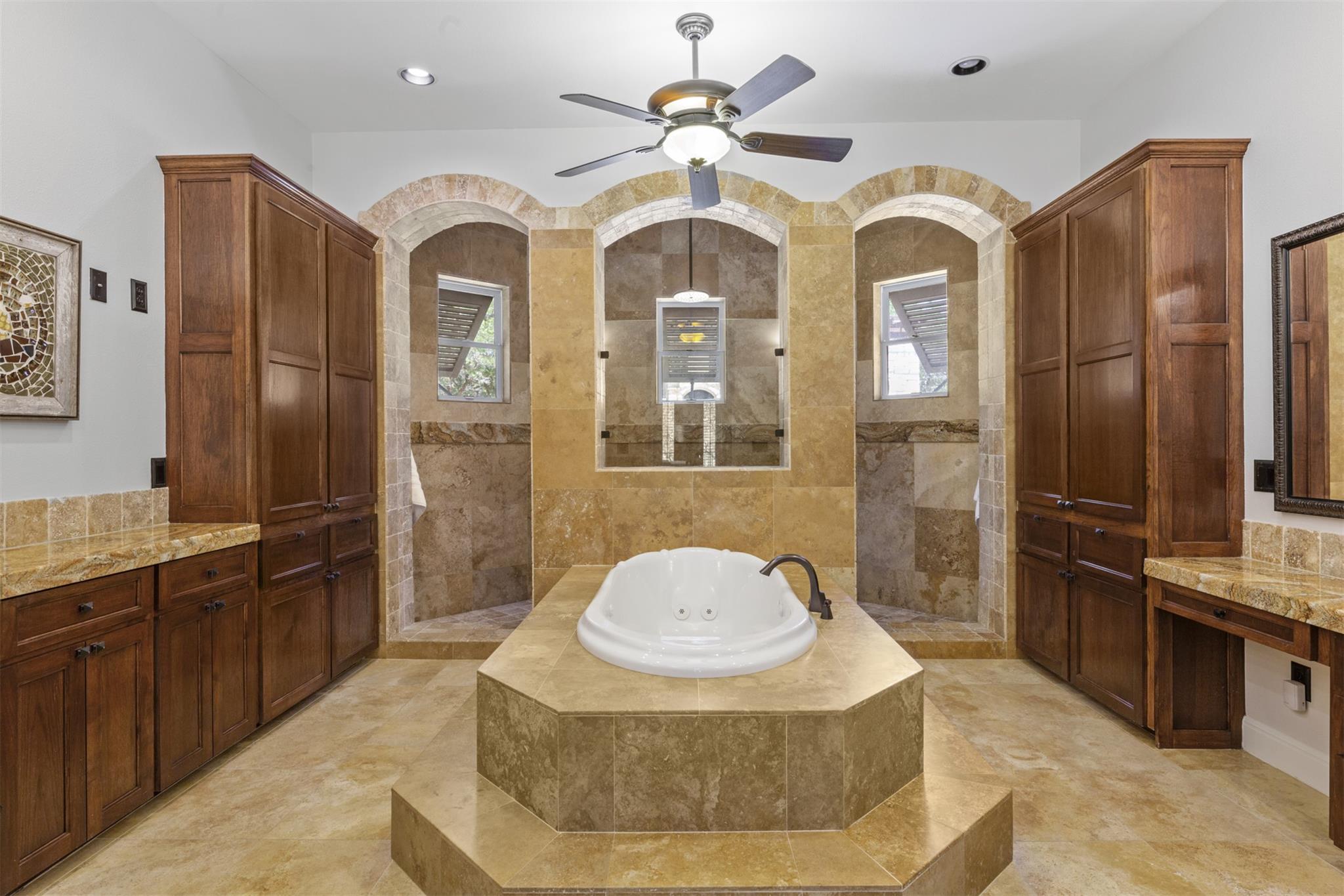 16917 Northlake Hills Dr, Jonestown, TX 78645