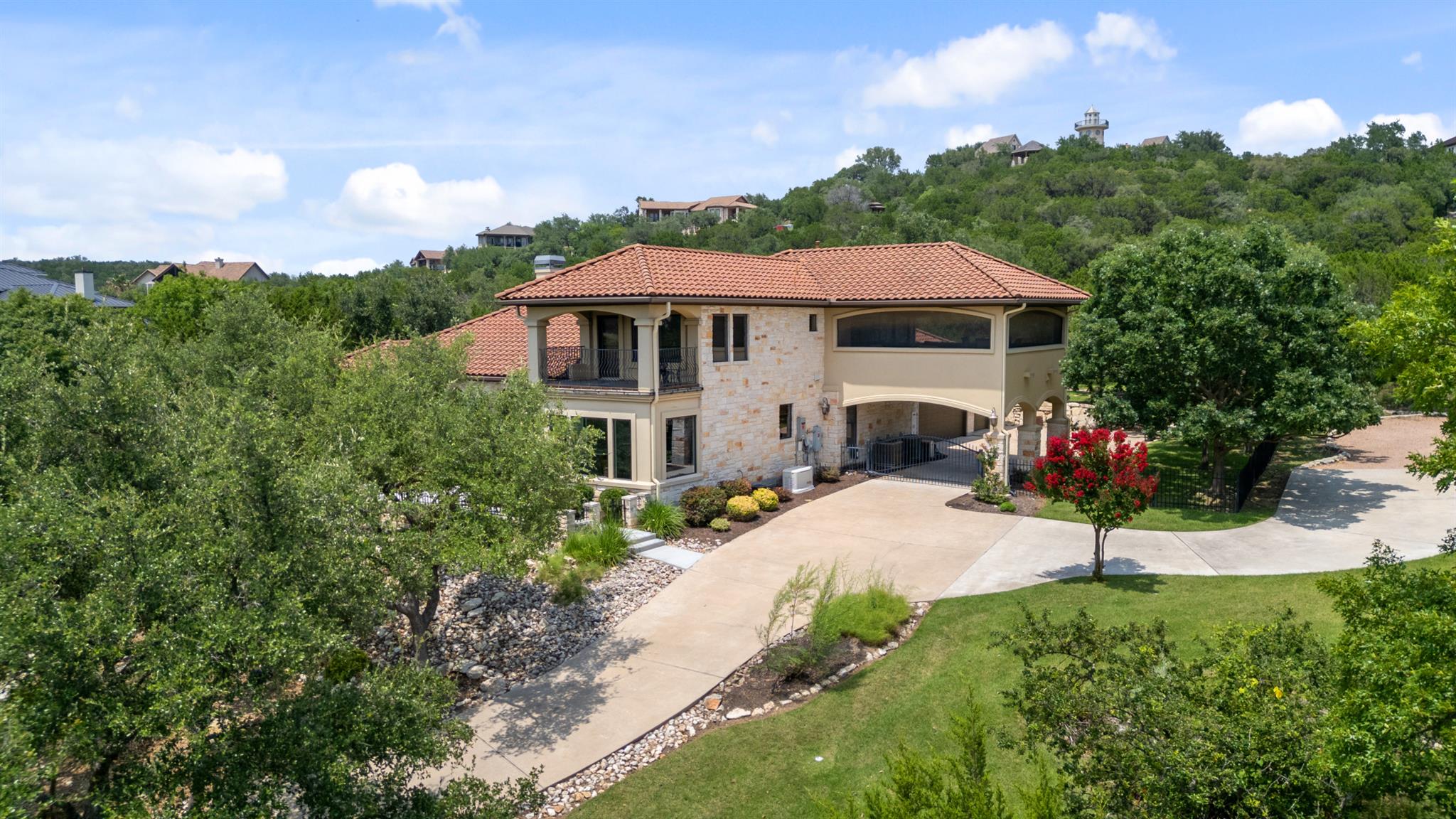 16917 Northlake Hills Dr, Jonestown, TX 78645