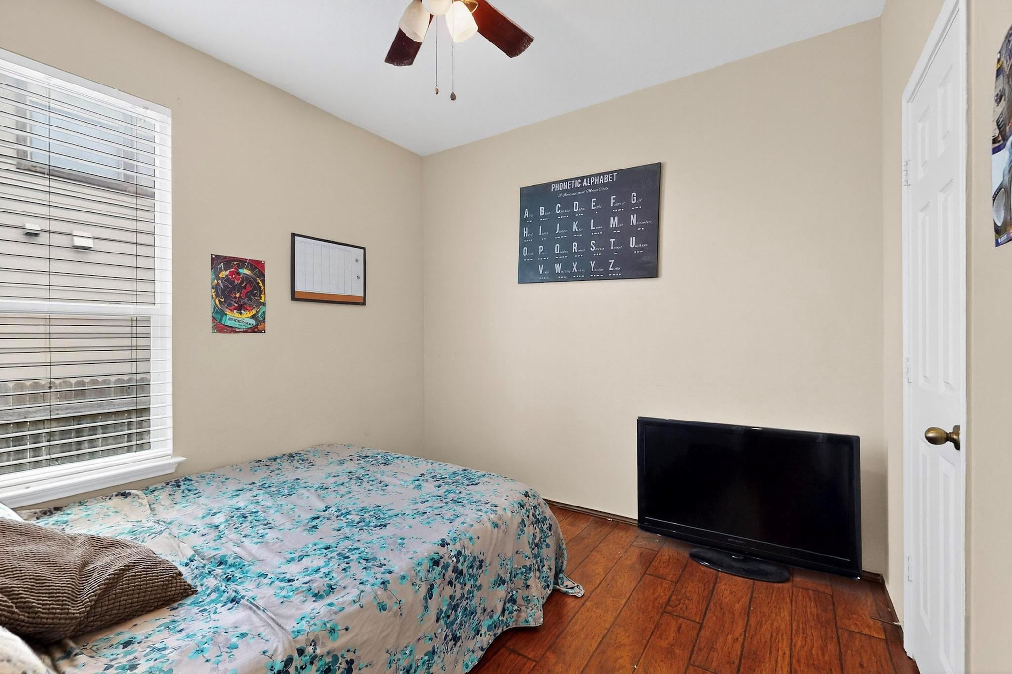 140 Matthews Ln, Kyle, TX 78640