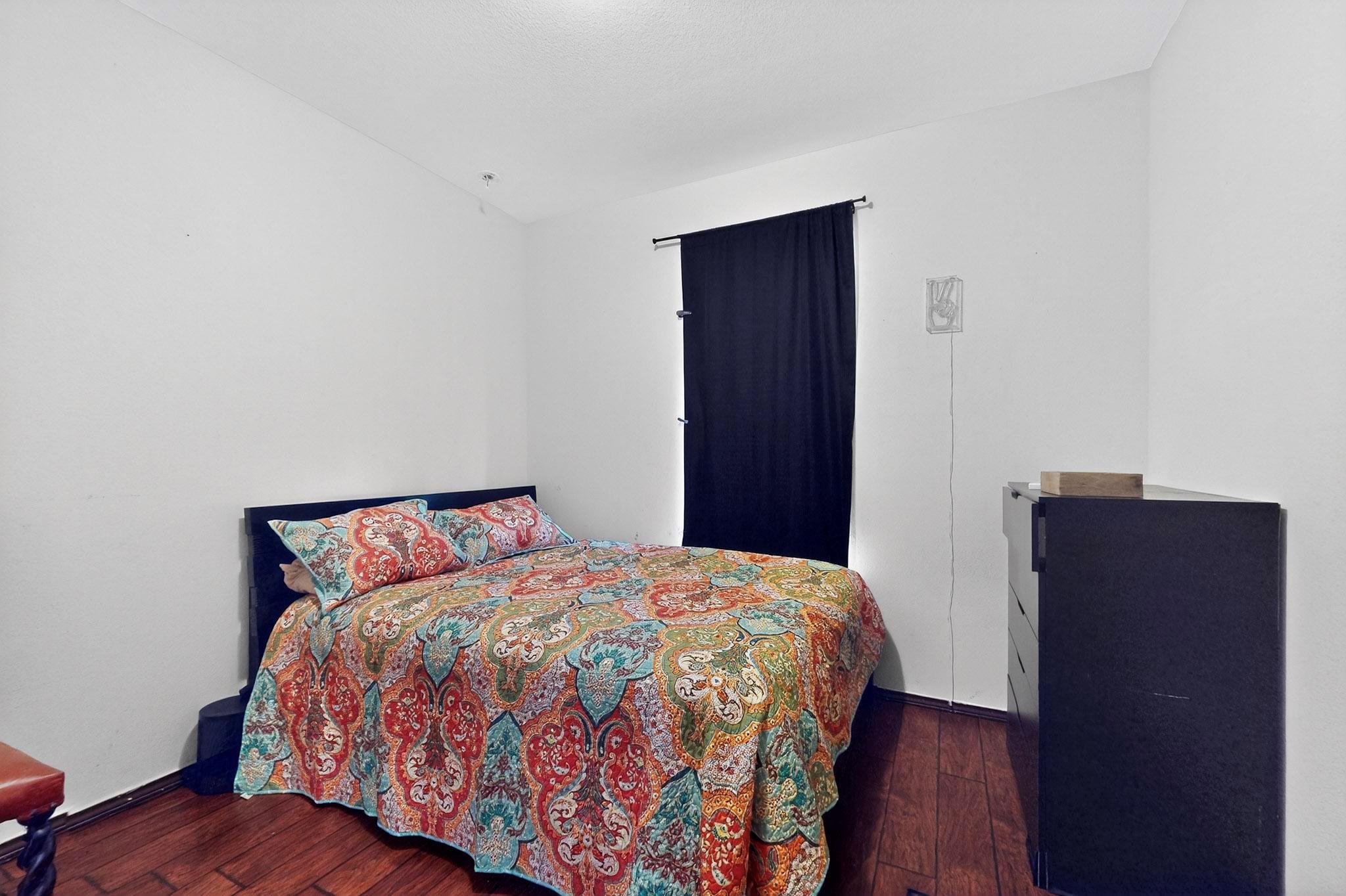140 Matthews Ln, Kyle, TX 78640