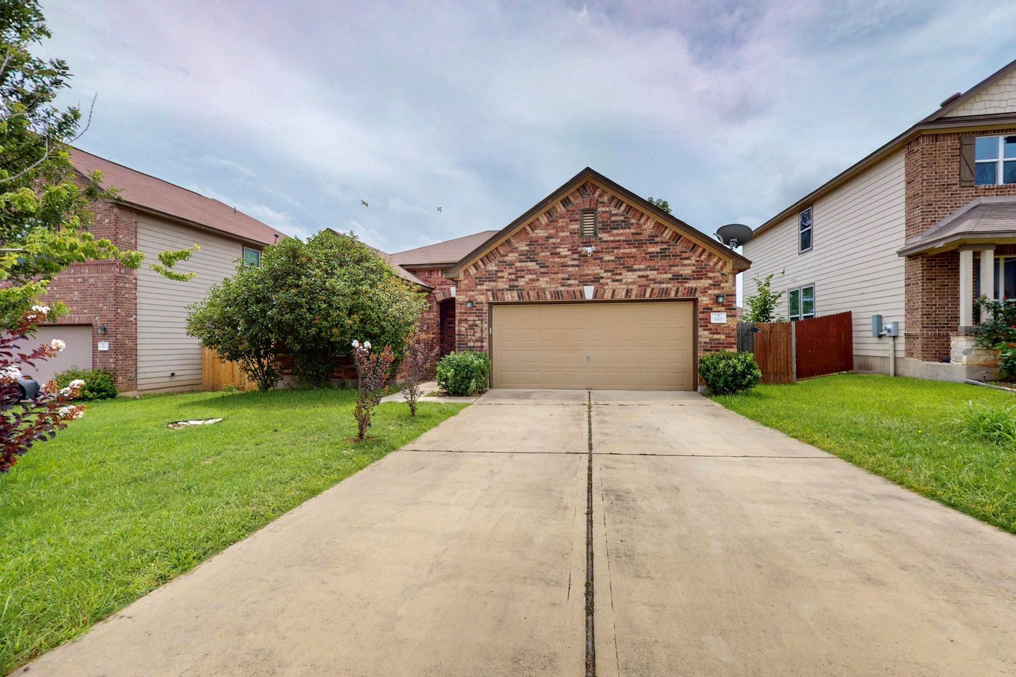140 Matthews Ln, Kyle, TX 78640