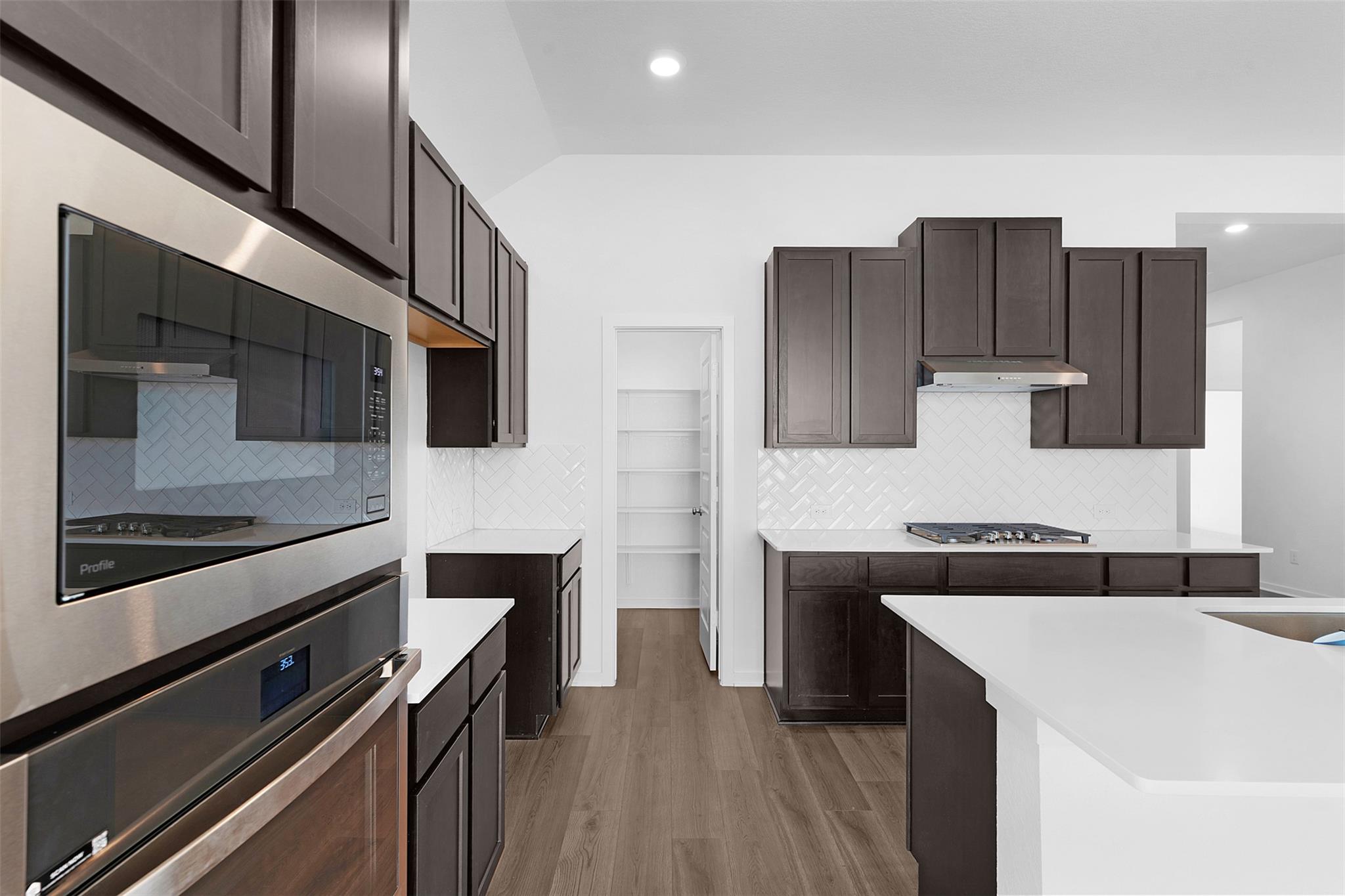 13801 Tucker Hedge Pass, Elgin, TX 78621