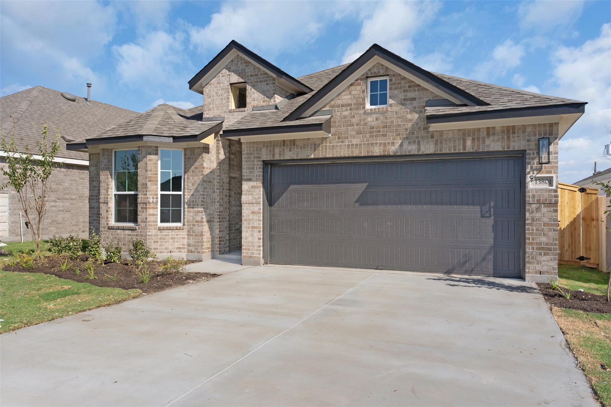 13801 Tucker Hedge Pass, Elgin, TX 78621
