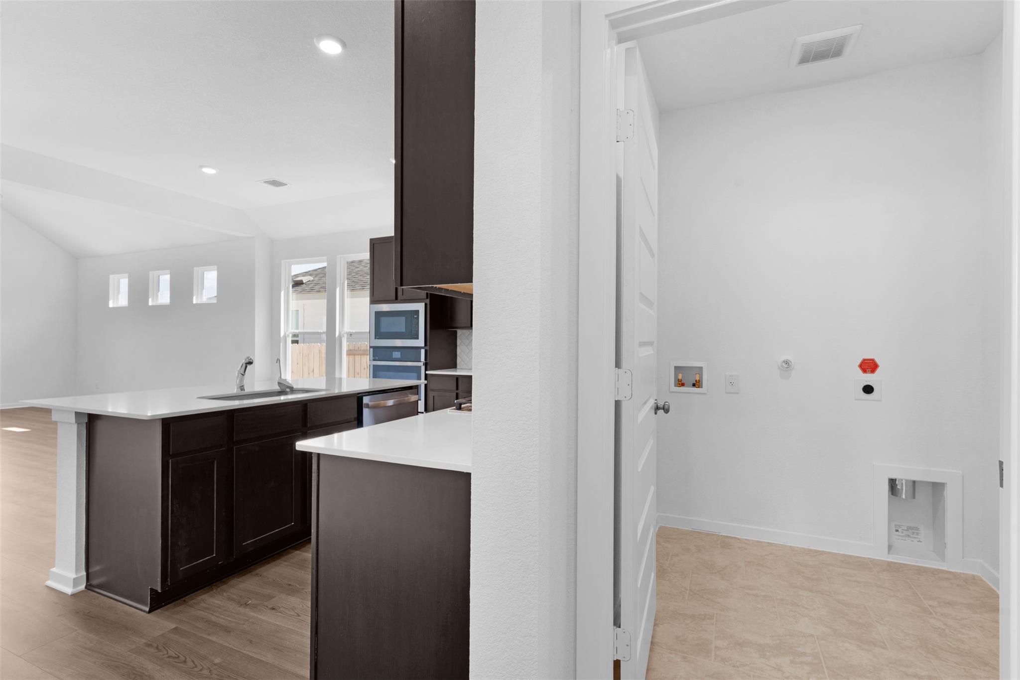 13801 Tucker Hedge Pass, Elgin, TX 78621