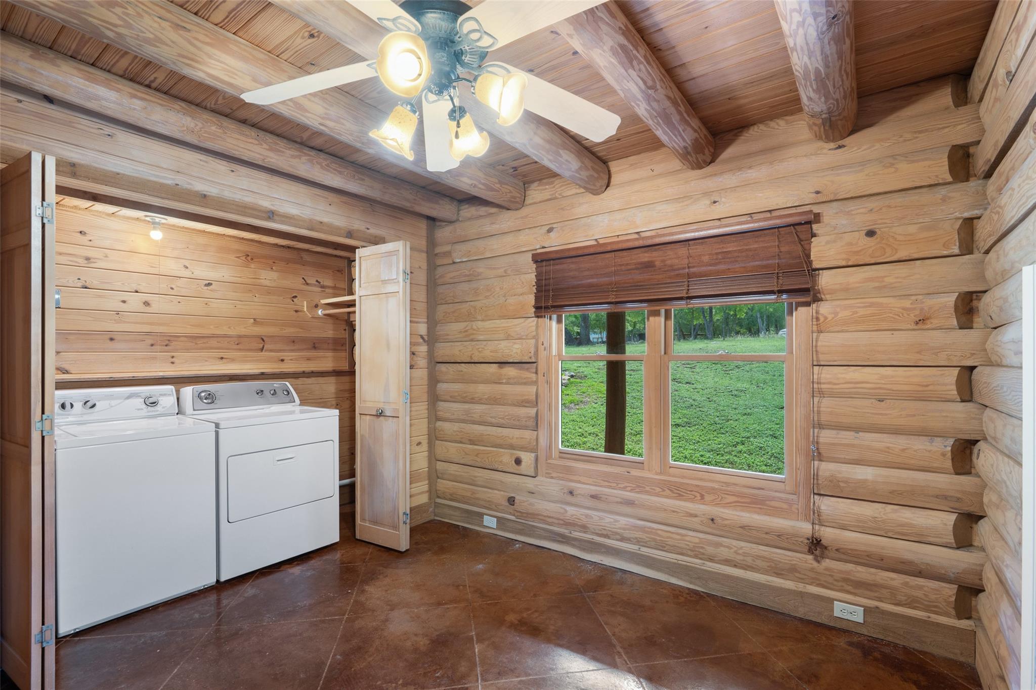 301 Wilson Creek Cir, Wimberley, TX 78676